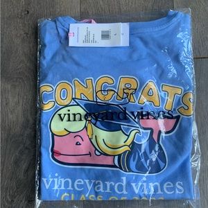 Vineyard vines class of 2022 tee
